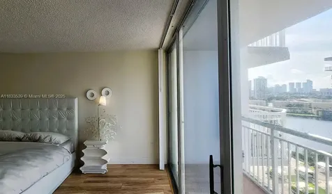 18051 Biscayne Boulevard Aventura FL 33160