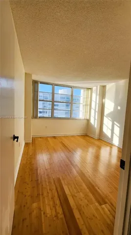 18051 Biscayne Boulevard Aventura FL 33160
