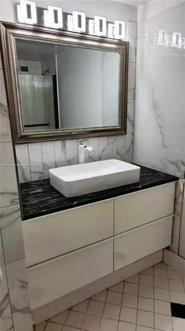 18051 Biscayne Boulevard Aventura FL 33160