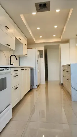 18051 Biscayne Boulevard Aventura FL 33160