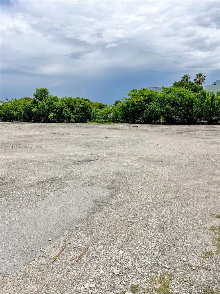 1401 NW 108th Avenue Sweetwater FL 33172