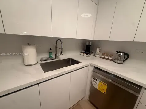 1500 Bay Road Miami Beach FL 33139