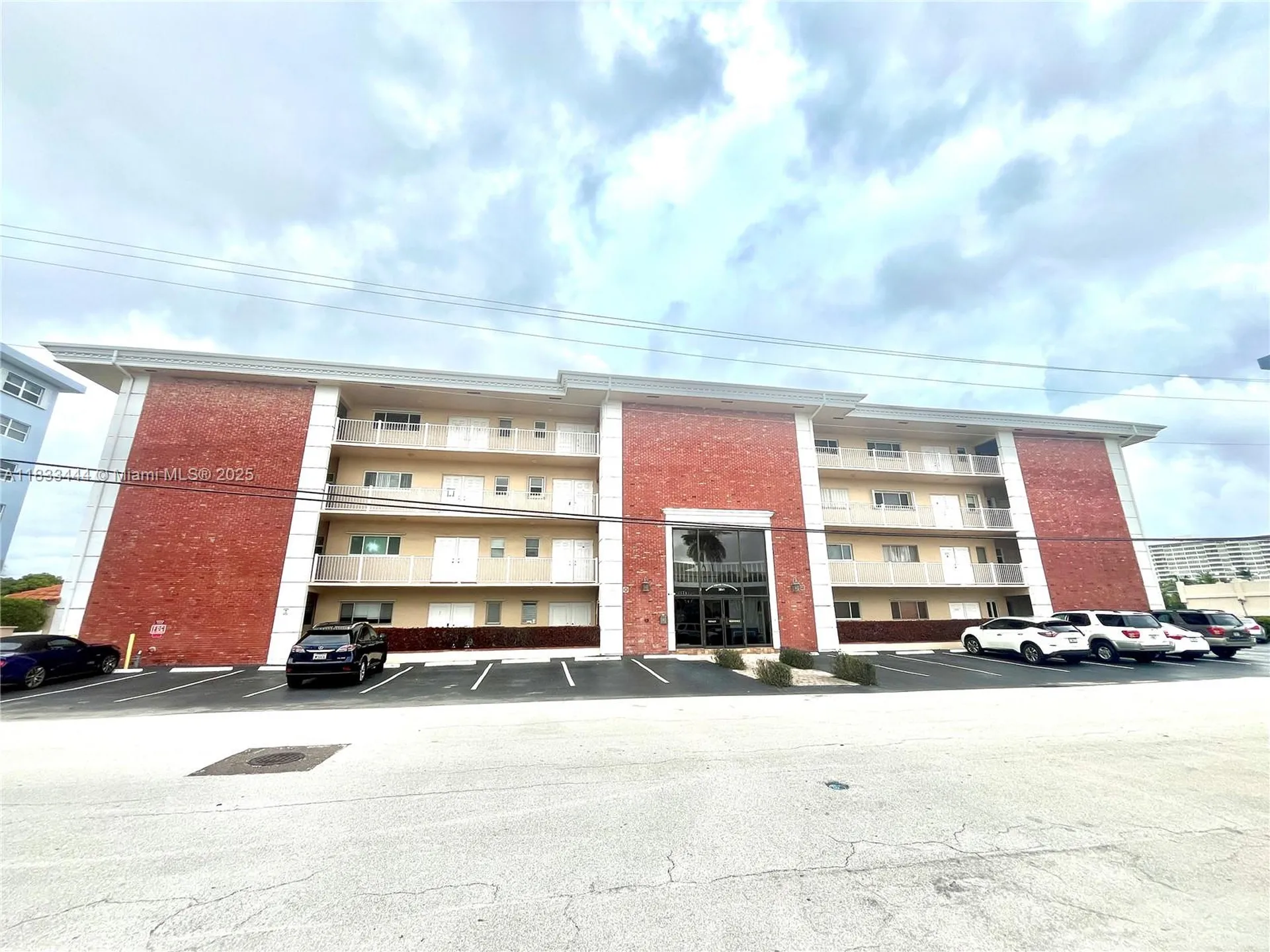 2841 NE 33rd Court Fort Lauderdale FL 33306