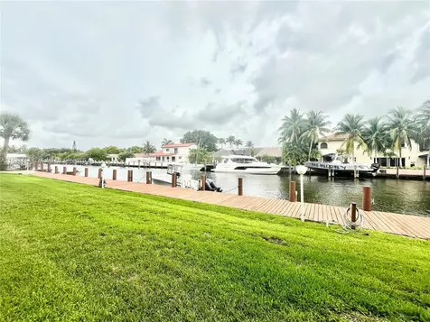 2841 NE 33rd Court Fort Lauderdale FL 33306