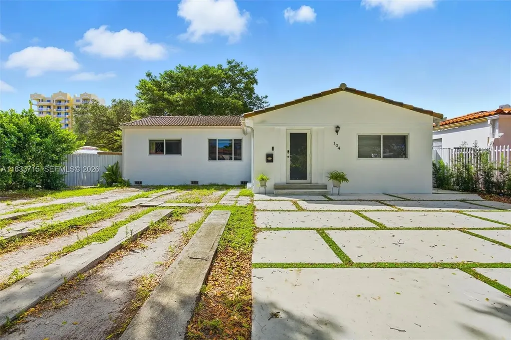 104 SW 40th Avenue Miami FL 33134