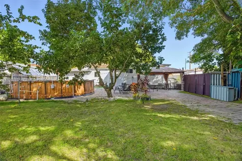 104 SW 40th Avenue Miami FL 33134