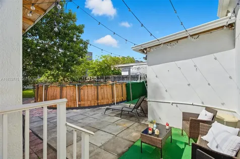 104 SW 40th Avenue Miami FL 33134