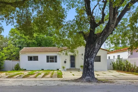 104 SW 40th Avenue Miami FL 33134