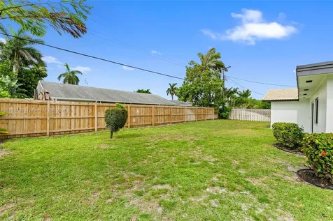 1340 SW 27th Place Boynton Beach FL 33426