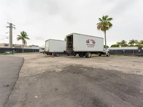 2695 NW 141st Street Opa-Locka FL 33054