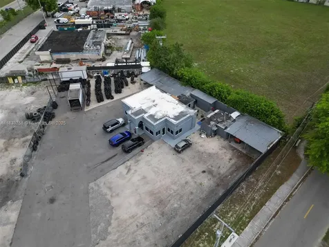2695 NW 141st Street Opa-Locka FL 33054