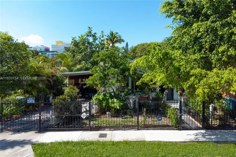 138 NW 34th Street Miami FL 33127