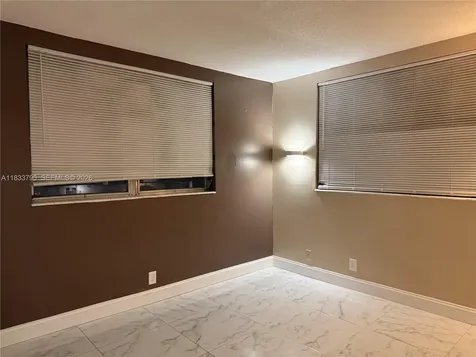 2861 NW 47th Terrace Lauderdale Lakes FL 33313