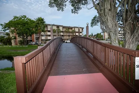 2861 NW 47th Terrace Lauderdale Lakes FL 33313