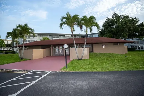 2861 NW 47th Terrace Lauderdale Lakes FL 33313