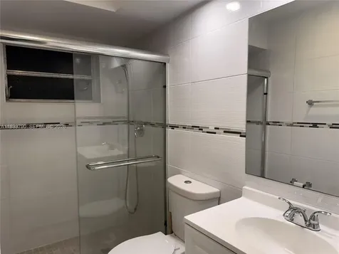 2861 NW 47th Terrace Lauderdale Lakes FL 33313
