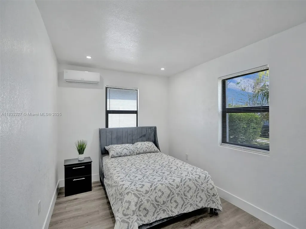 905 SW 22nd Street Fort Lauderdale FL 33315