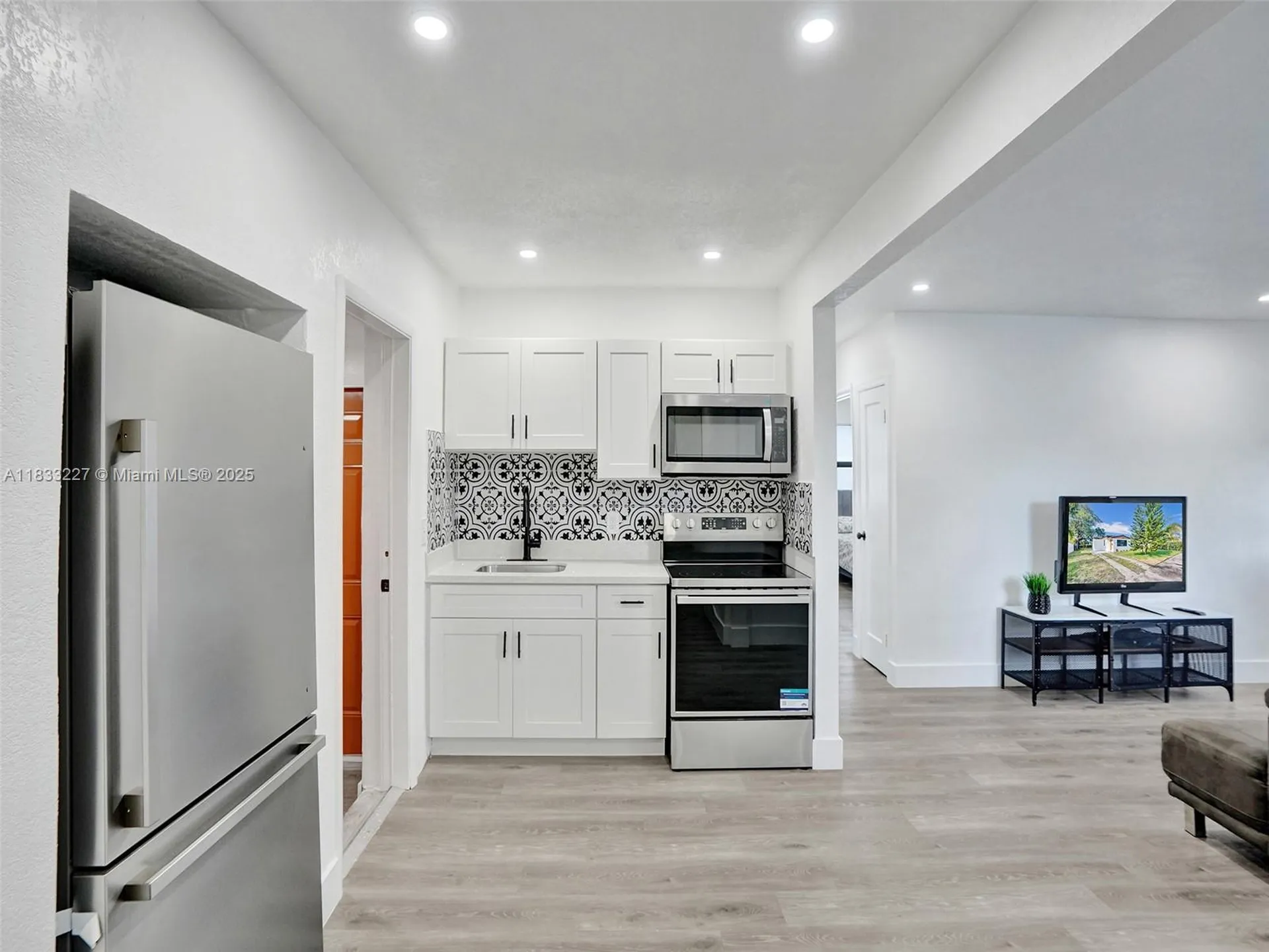 905 SW 22nd Street Fort Lauderdale FL 33315