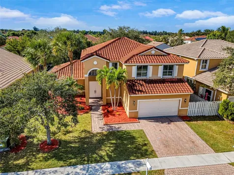 860 SW 191st Avenue Pembroke Pines FL 33029