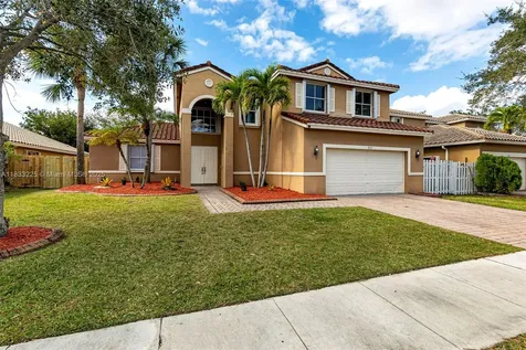 860 SW 191st Avenue Pembroke Pines FL 33029