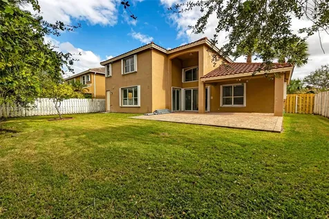 860 SW 191st Avenue Pembroke Pines FL 33029
