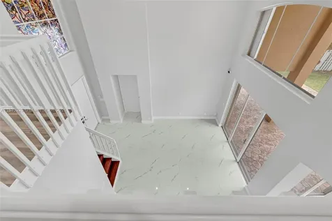 860 SW 191st Avenue Pembroke Pines FL 33029