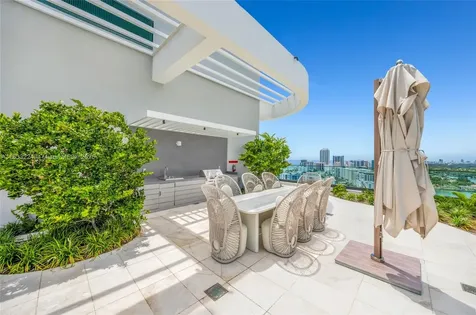 580 72 Miami Beach FL 331441