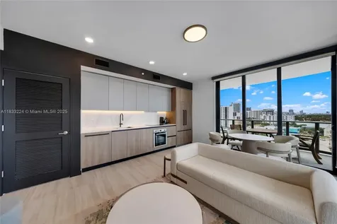 580 72 Miami Beach FL 331441