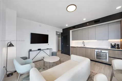 580 72 Miami Beach FL 331441