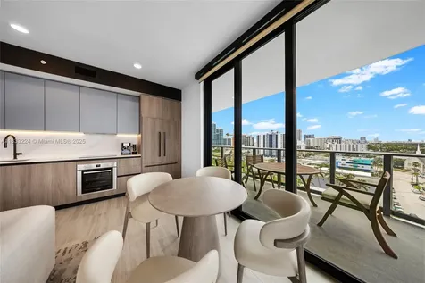 580 72 Miami Beach FL 331441