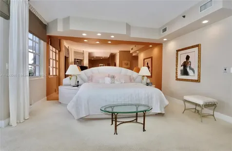 3900 Island Boulevard Aventura FL 33160