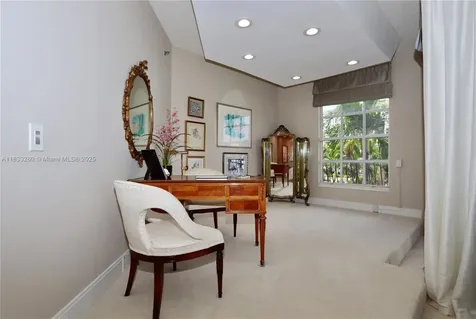 3900 Island Boulevard Aventura FL 33160