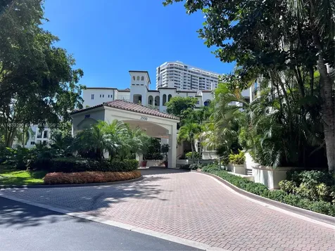 3900 Island Boulevard Aventura FL 33160