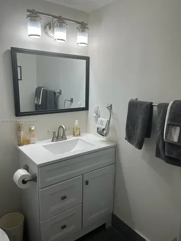 288 N Tilford N Deerfield Beach FL 33442