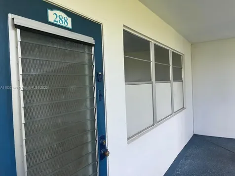 288 N Tilford N Deerfield Beach FL 33442