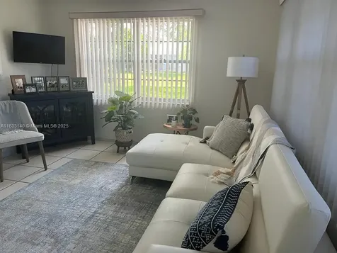 288 N Tilford N Deerfield Beach FL 33442