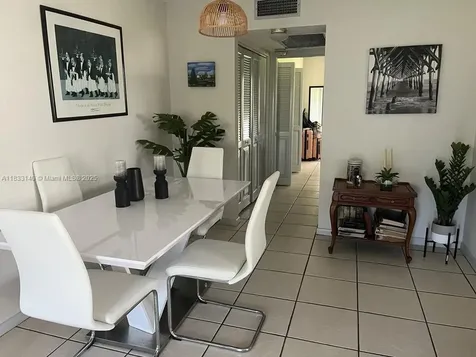 288 N Tilford N Deerfield Beach FL 33442