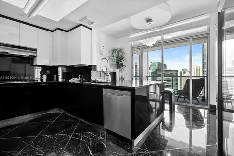 1425 Brickell Avenue Miami FL 33131