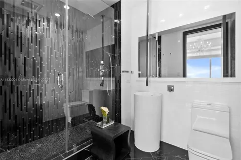 1425 Brickell Avenue Miami FL 33131