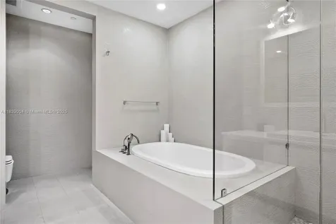 1425 Brickell Avenue Miami FL 33131