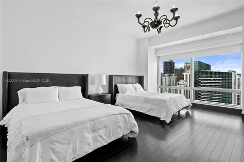 1425 Brickell Avenue Miami FL 33131