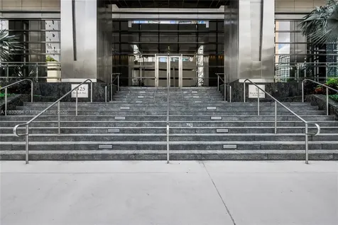 1425 Brickell Avenue Miami FL 33131