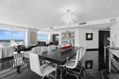 1425 Brickell Avenue Miami FL 33131