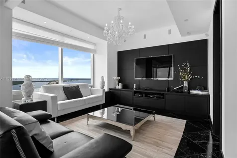 1425 Brickell Avenue Miami FL 33131