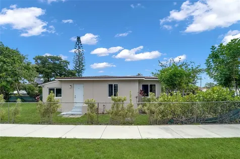2447 Harding Street Hollywood FL 33020