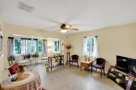 2447 Harding Street Hollywood FL 33020
