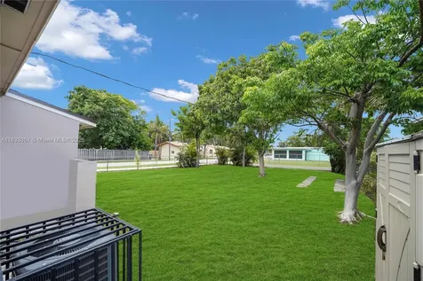 2447 Harding Street Hollywood FL 33020