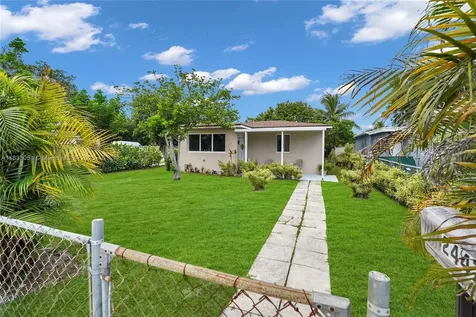 2447 Harding Street Hollywood FL 33020