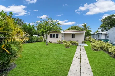 2447 Harding Street Hollywood FL 33020