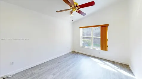 2075 SE 15th Street Homestead FL 33035